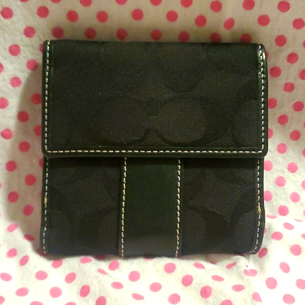 Coach Signature "C" Billfold Wallet - Picture 2 of 8